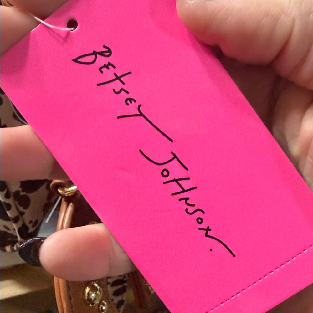 Betsey Johnson Brown and White Crossbody Bag - Picture 4 of 13
